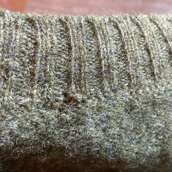 Pure Stuff 100% Wool Crewneck Sweater🖤 - Picture 12 of 12